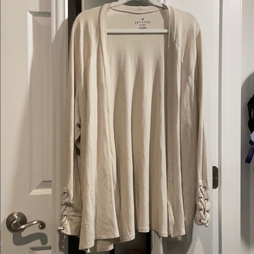 AMERICAN EAGLE CARTIGAN